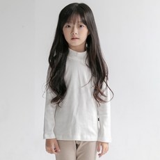 YEROOYENA Kids 的 Holly Polatti