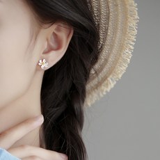 Theothercolor 女款日常花朵耳環