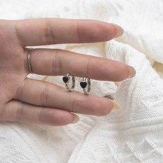 Kolorfull 女性迷你愛心環形耳環