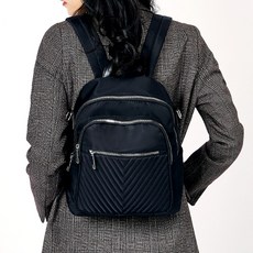 ADDEDIT 女款素色斜紋雙肩後背包, 黑色的