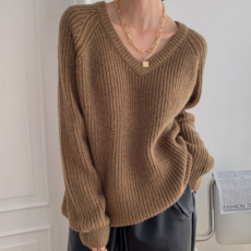 KnitNJean 女款羊羔毛寬鬆版型拉克蘭袖Tugela V領針織衫