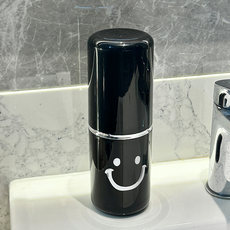 THE ZAKKA Smile 便攜式牙刷盒, 黑色, 1個