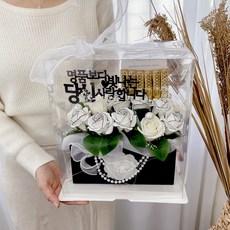 LOVELY FARM 人造線條玫瑰花盒 + 透明盒 + LED燈 + 裝飾插牌組 + 提袋, 1個, 白色(花盒)