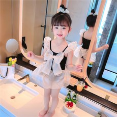 Bebeniz 女童大蝴蝶結蕾絲泳裝套裝