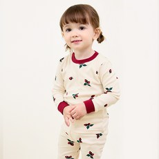 unifriend 童款草莓印花棉質9分袖家居套裝