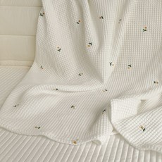 my little daisy 嬰兒用莫代爾鬆餅格紋毯, 蒲公英刺繡