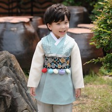 The Ye Hanbok Boys 761 神秘韓服套裝