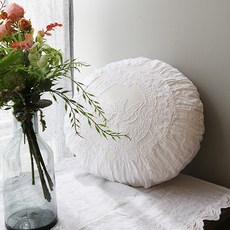 MaMaison 圓形亞麻刺繡抱枕套 CSMV29, 白色