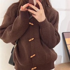아이엠몽 여성용 또가 떡볶이 단추 니트 가디건