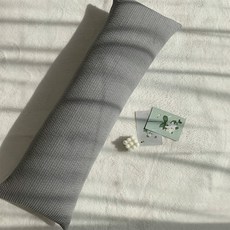 HANSGALLERY 純棉直紋绗縫長抱枕 (含枕芯), 灰色