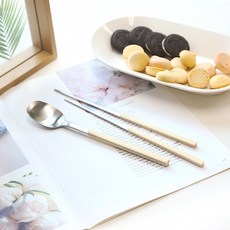 Bogen Armand 緞面餐具組, 湯匙 + 筷子, 香草色, 1套