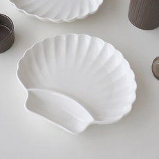 Bloom at home Pure 扇貝分格盤 中, 白色, 1個