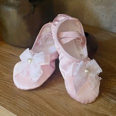 女童用 Bidangil Varna 雙蝴蝶結緞面芭蕾舞硬鞋