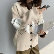 마켓에이 여성용 다이아 브이넥 가디건 T24FW3-A0926