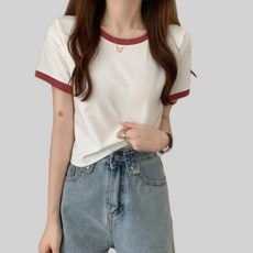 Uto Balance O 女性時尚短版短袖T恤