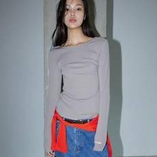 MICHIKOLONDON 女款後挖圓領上衣T恤