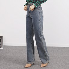 Invivid 女款自由風格無彈性復古寬鬆牛仔褲 F11I12_ij5383