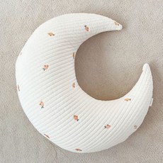 Malolotte 絎縫刺繡C型哺乳靠墊, 紅蘿蔔款