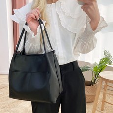 FROM HEAVEN 女款素色口袋單肩斜背包 S310, 黑色的