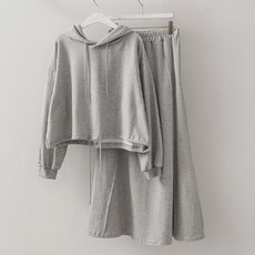 Sugarfun Davigel人魚連帽上衣與長裙套裝