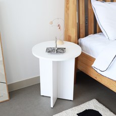 Osyeonwellribing 圓形邊桌 S, 白色