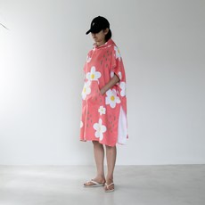 SWINGSLIDE 女士斗篷粉色雛菊泳裝