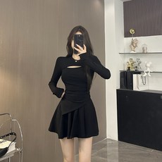 PEONIST 可愛開衩皺褶迷你連身裙 含大尺碼, 黑色