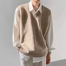 男士時尚潮流男友風開學穿搭簡約V領針織背心