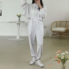 Planday 長袖短版連帽鬆緊束口褲運動套裝