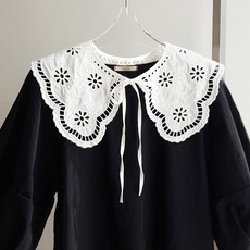 Vavisoo How's 蕾絲刺繡荷葉邊圓形鏤空領飾