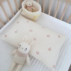 櫻桃刺繡絎縫枕套+超細纖維棉, 象牙