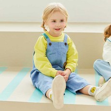 Molly Melly 兒童可愛拼接牛仔背帶褲