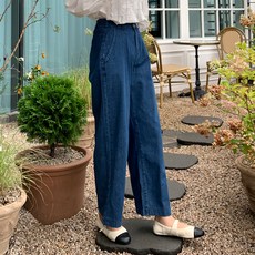 BBAEBBAE 女款後鬆緊帶雙釦寬版牛仔褲