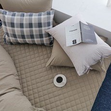 BasicTone 經典高密度 80 個一號大帶固定床墊, 駱駝棕色