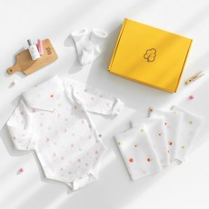 moms nature 嬰幼兒有機棉包屁衣 + 襪子 + 壓花紗布巾 5件組