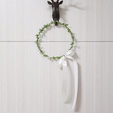 婚禮人造花冠, 白色的