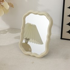 Ttabongoppa 浪漫曲線粉彩桌上掛式鏡 20.5 x 28 cm JNHA2289, 米色