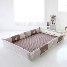 vivienda 嬰兒棉質絎縫加寬版雙面睡墊, 棕色