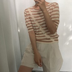 뜨개진 여성용 비스코스 비대칭 버튼 말림 반팔 트리안 라운드 니트