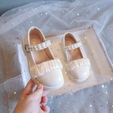 Yubli女童款雪紡皺褶瑪麗珍珍珠珍珠皮鞋
