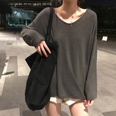 MarketA 女款寬鬆V領長袖T恤