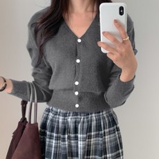 Lalaon 女性柔軟V領長袖針織簡約短版開襟衫 25TSP3231