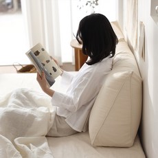 BELLELIFE 舒壓三角靠墊 含枕芯, 自然色