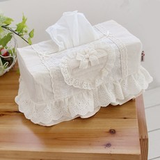 蕾絲愛心造型面紙套, 淺褐色的