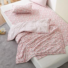 Modern House 媽媽擁抱柔軟洗滌莓果甜兔午睡毯, 粉色
