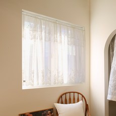 daheim 浪漫花卉抓皺短版廚房窗簾 K80-1, 白色