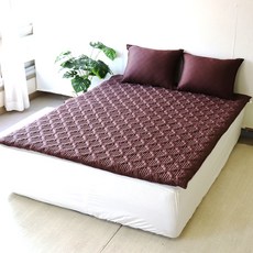 D MADE BEDDING 絎縫墊被套, 棕色