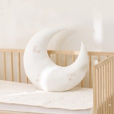 lolbaby 嬰兒絎縫月亮抱枕, 堤邕