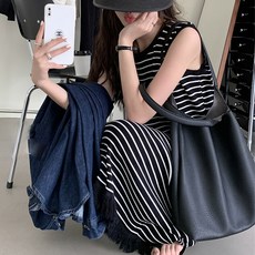 구디프 모던 태슬 쿨링 니트 롱 원피스