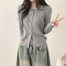 With Huilin 女款啾啾麻花針織開襟衫